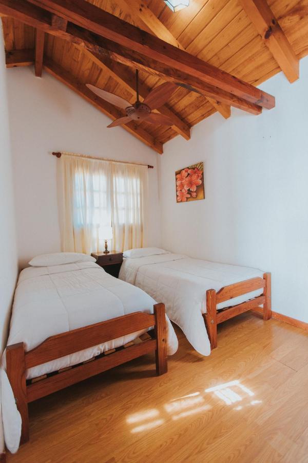 Hostal L' Hirondelle (Adults Only) La Falda Luaran gambar